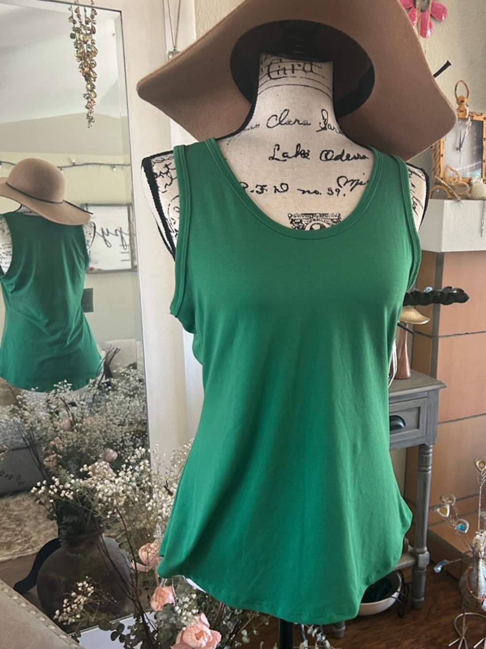 LuLaRoe Emerald Green Sleeveless Tank Top